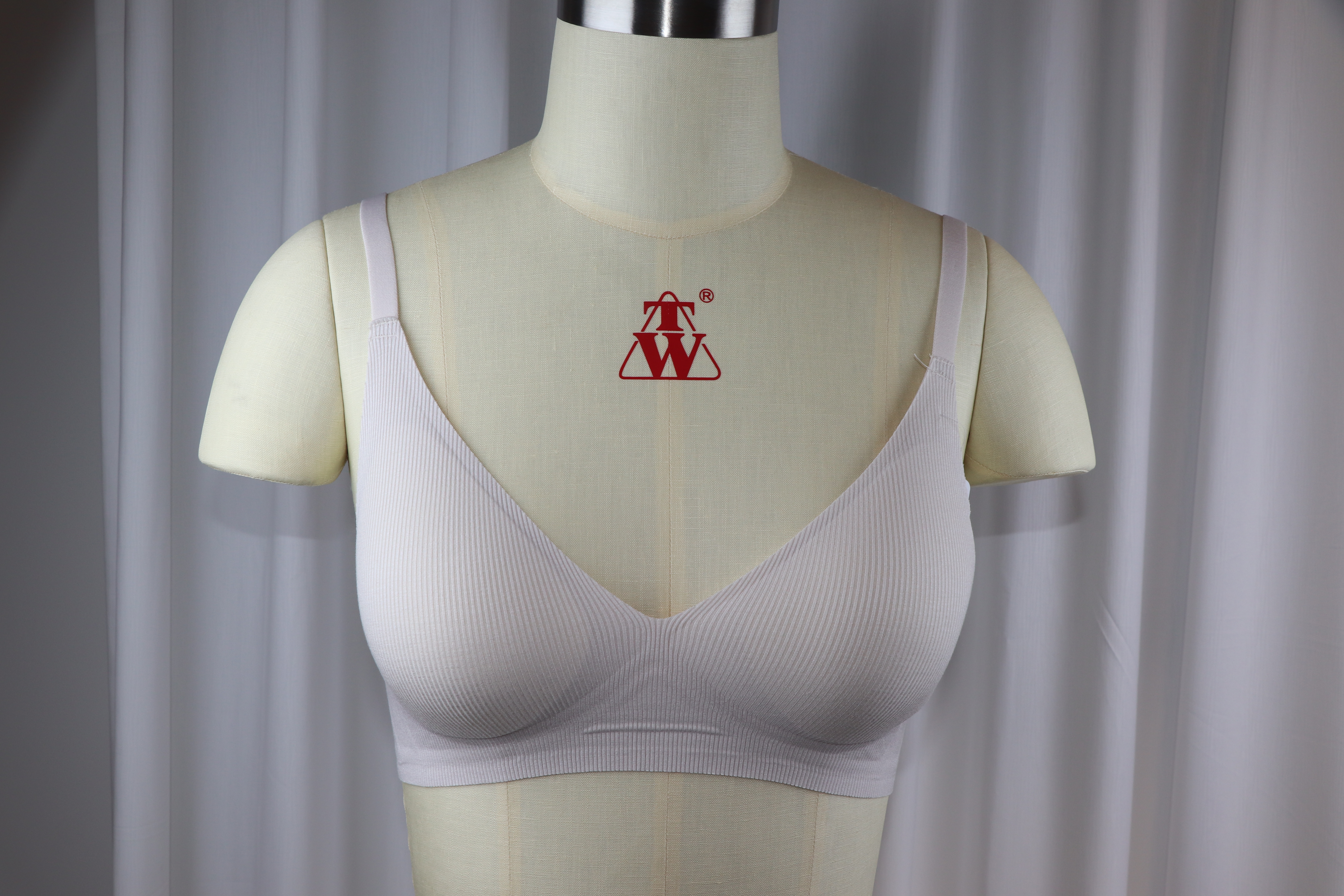 Softtouch Lace Bonding Bra with Adjustable Straps for All-Day Wear