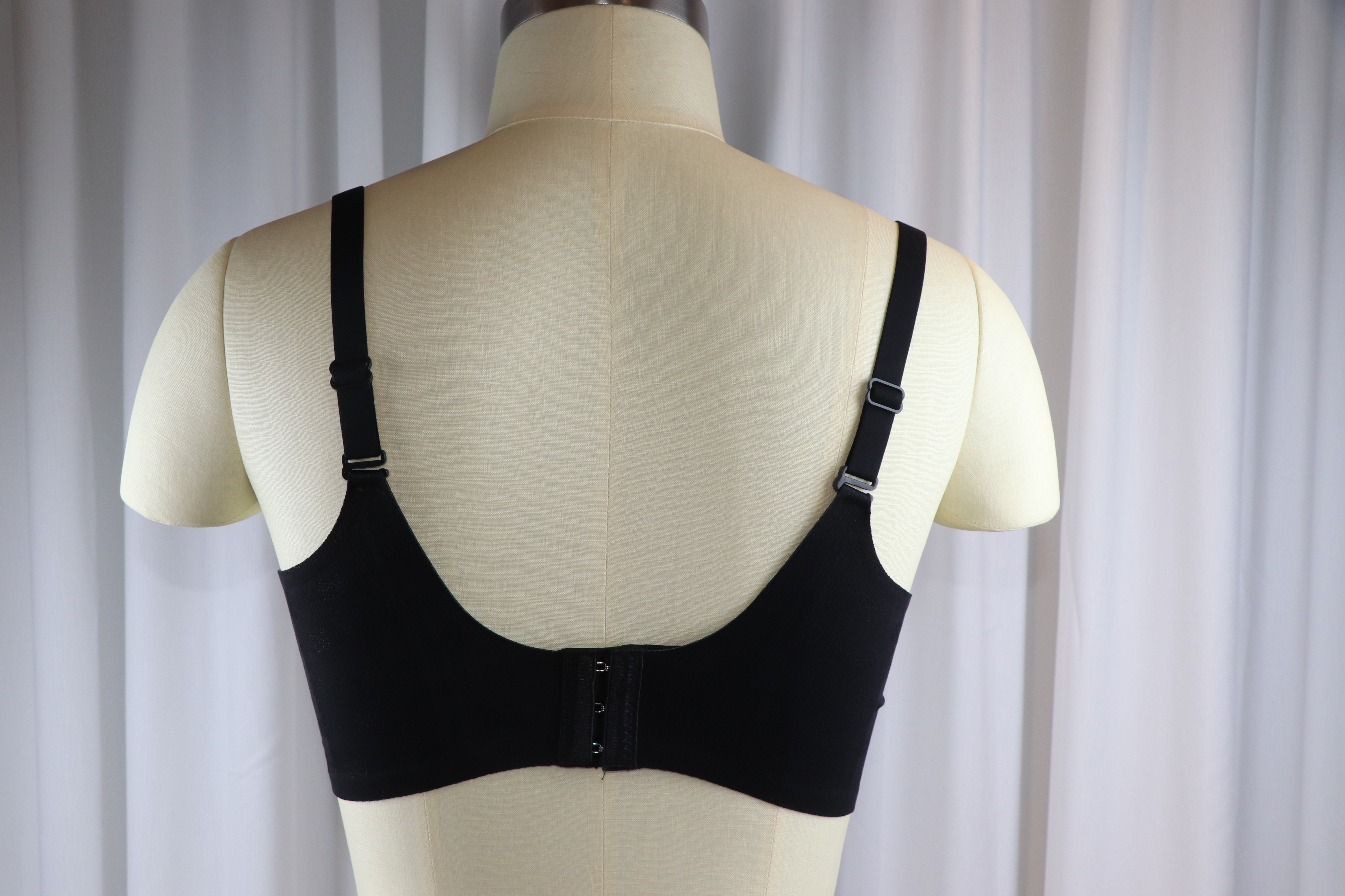 Elegant Comfort Bonding Bra for All-Day Wear and Support