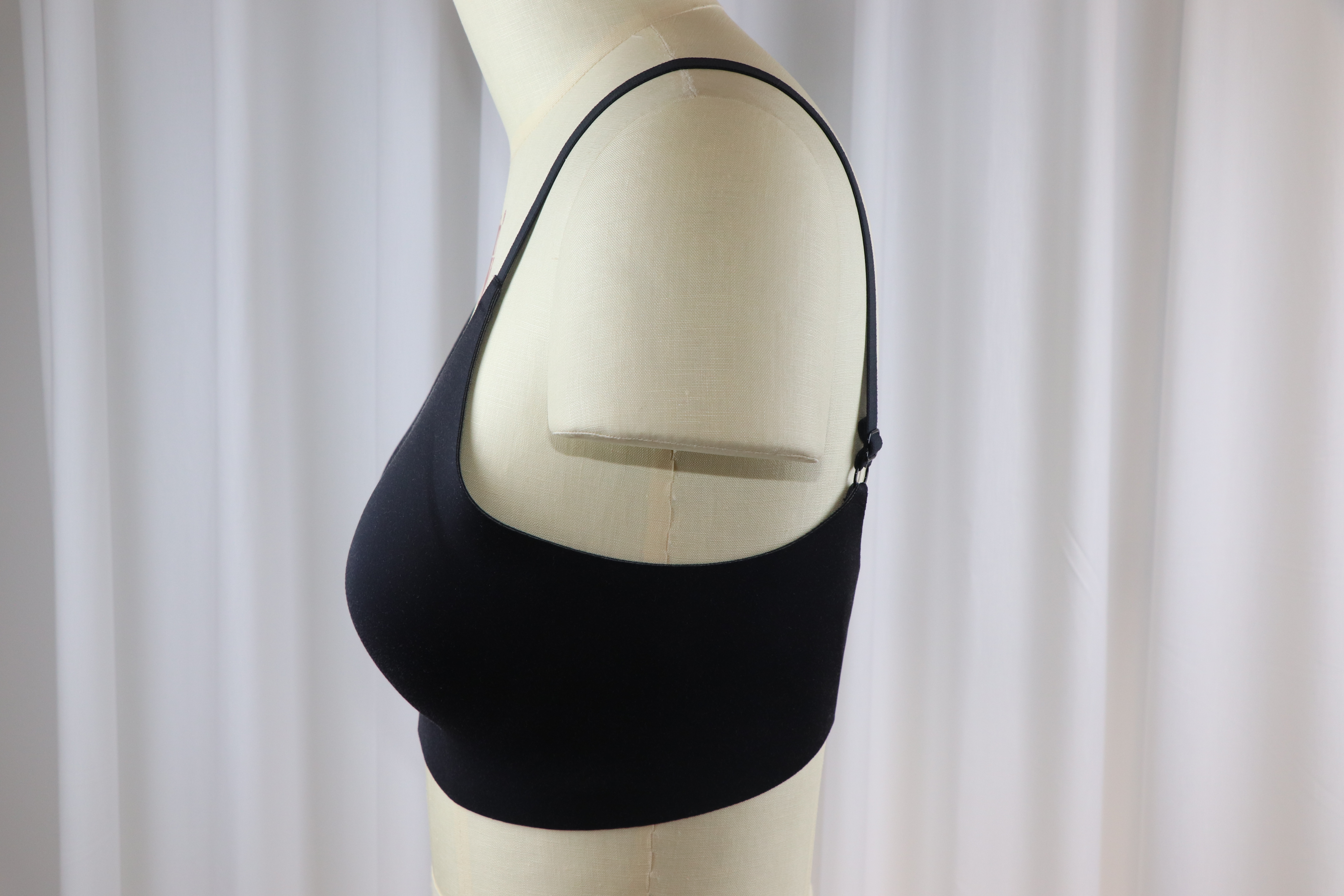 Softtouch Lace Bonding Bra with Adjustable Straps for All-Day Wear