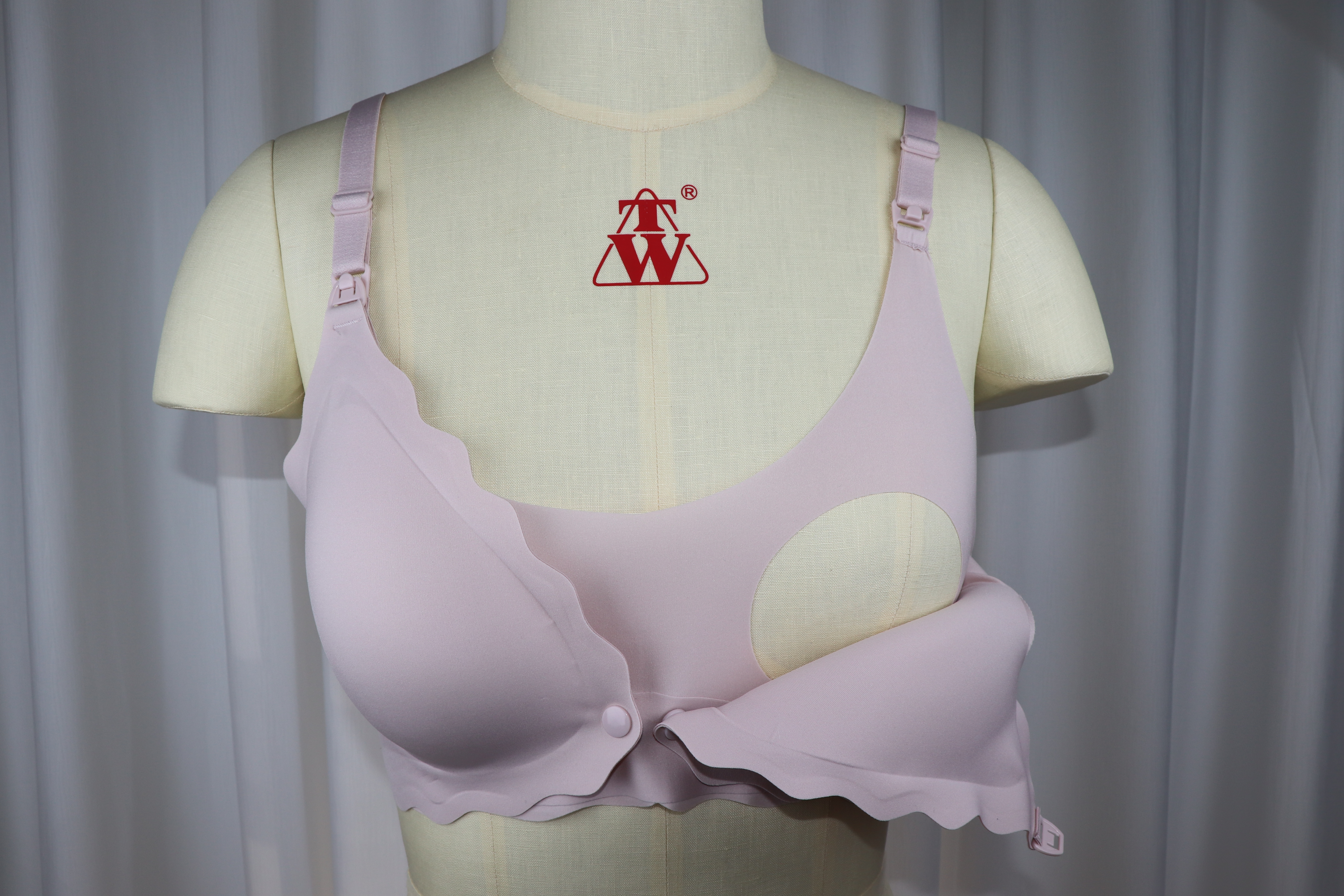Seamless Soft Bonding Bra Designed for Everyday Comfort And Style