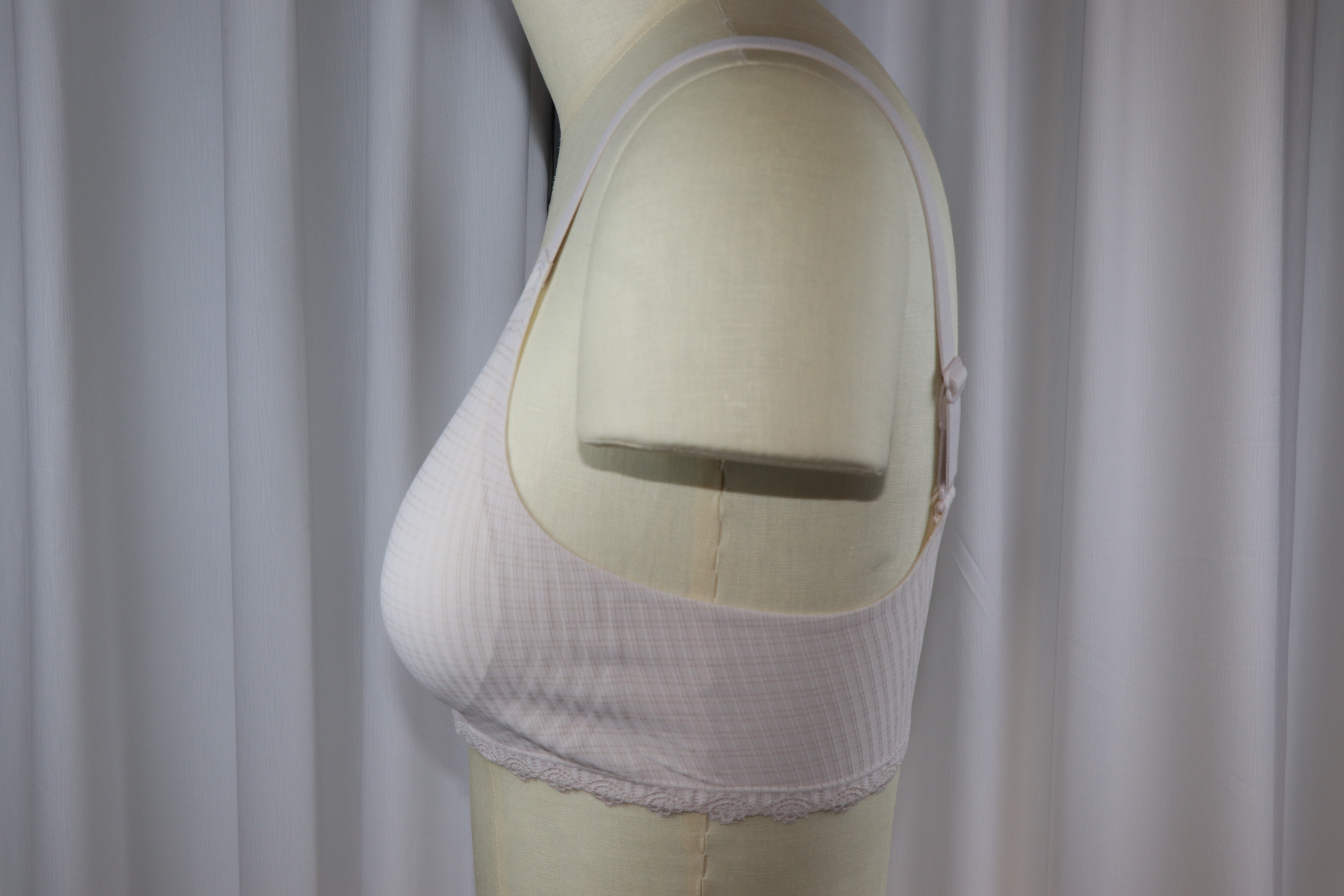 Adjustable Bonding Bra Light Support Everyday Lingerie